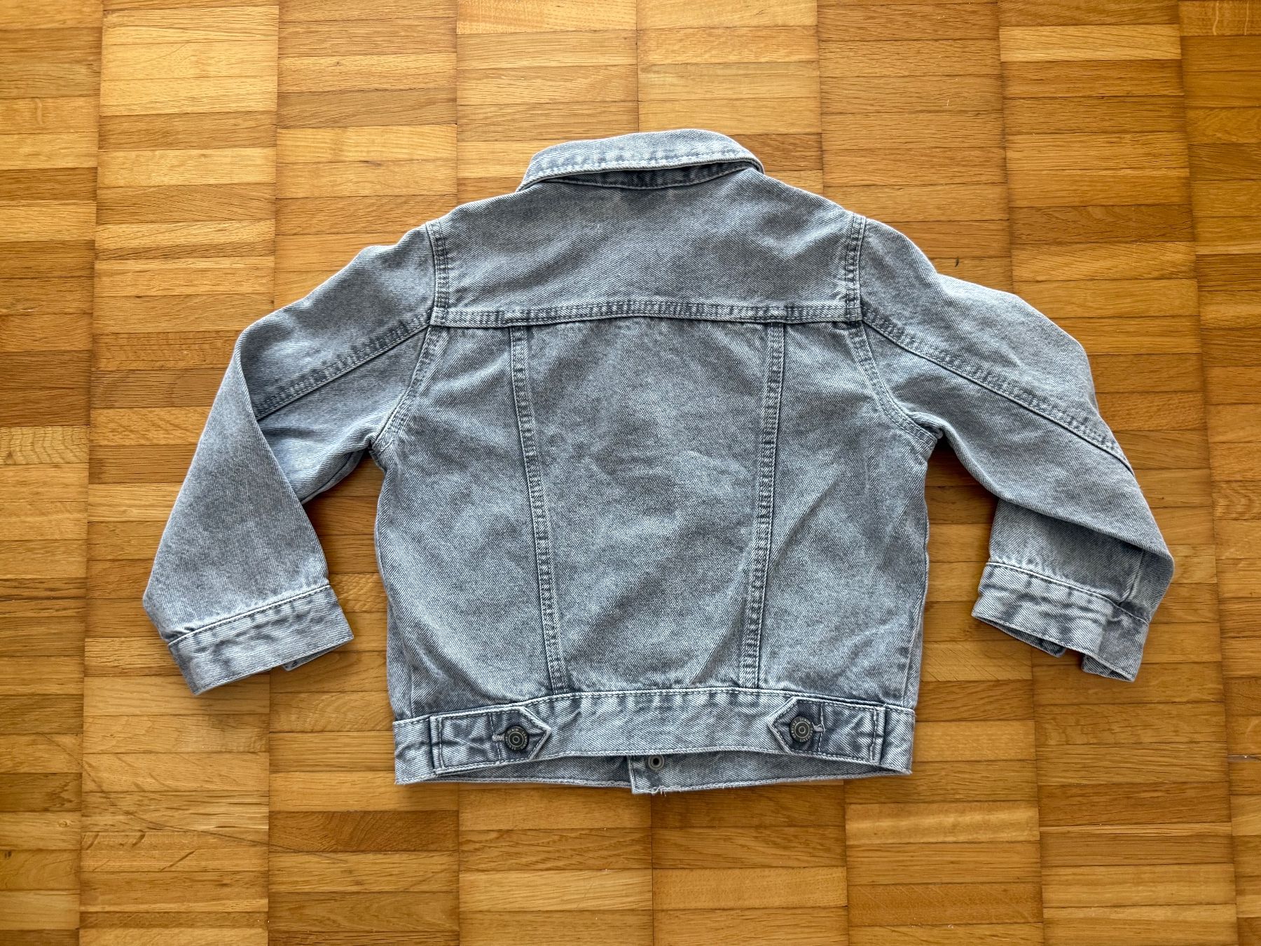 Zara Giacche & Cappotti: ZARA Jeansjacke Gr 104 – Nuovo (secondo la descrizione) da Richterswil venduto da Eunoia85 2