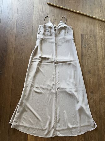 Kleid COS 100% Seide beige Grösse 36 