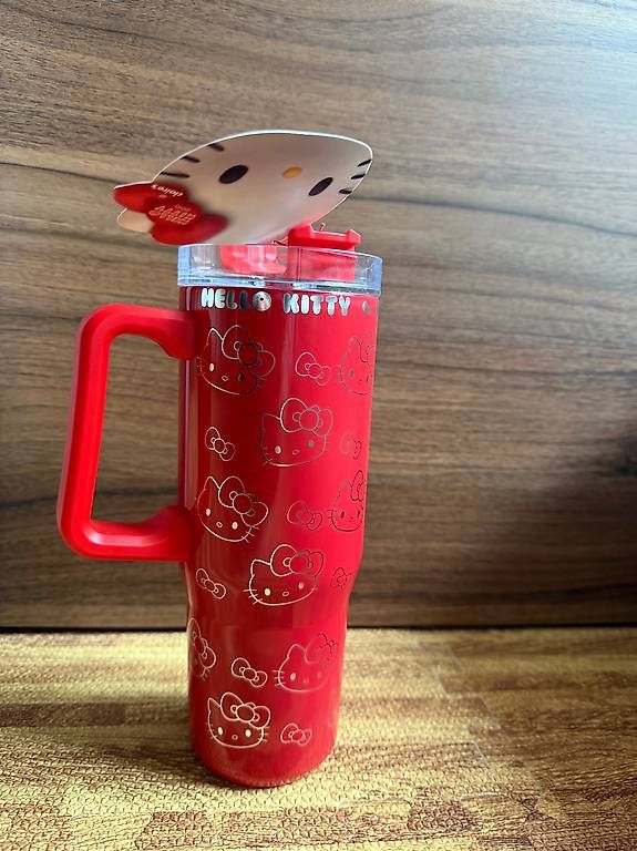 Contenitori & Simili: Hello Kitty Trinkbecher mit Strohhalm. Neu – Nuovo e nell'imballaggio originale da Dinhard venduto da Agatha_98 3