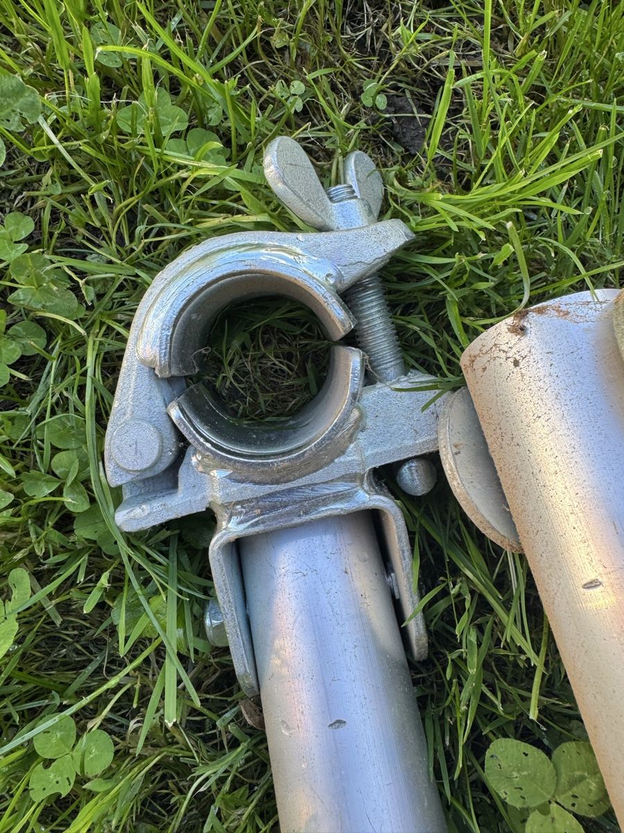 Gerüste: 2 Gerüststützen – Neu (gemäss Beschreibung) aus Emmenmatt von gipfelkreuz 2