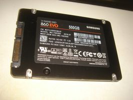 1 stück 500gb ssd. Samsung 860 evo. wenig stunden.