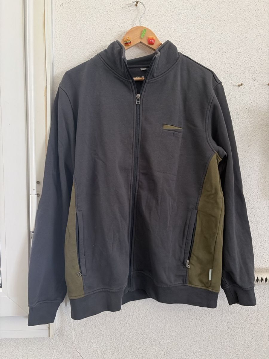 Maglioni & Felpe: Bluberry Jacke grau Grösse M gutem Zustand – Usato da Opfershofen TG venduto da dan_nxk8