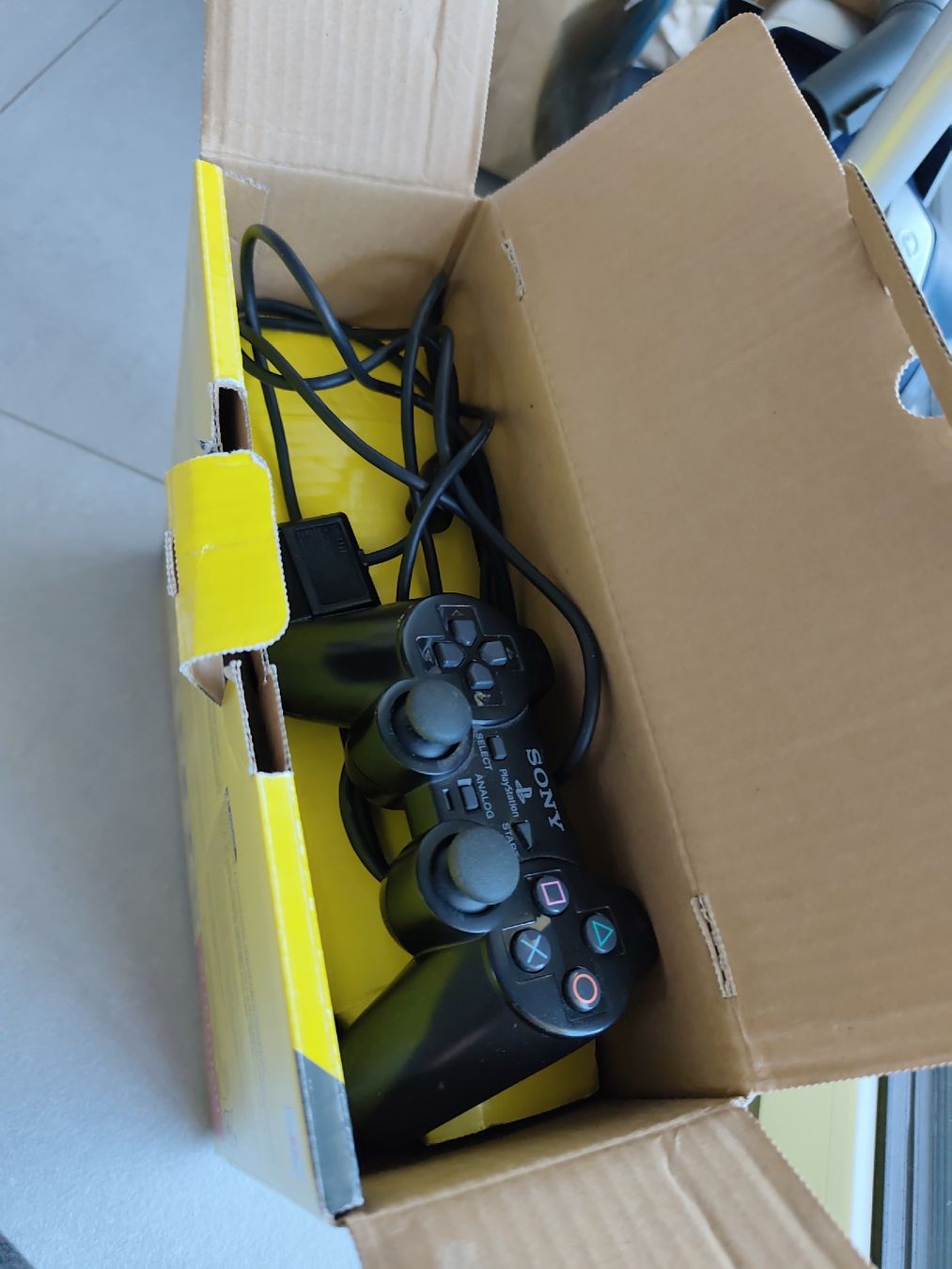 Sony Console: Console Playstation 2 slim en boite / PS2 défectueuse – Difettoso da Middes venduto da Greg2707 9