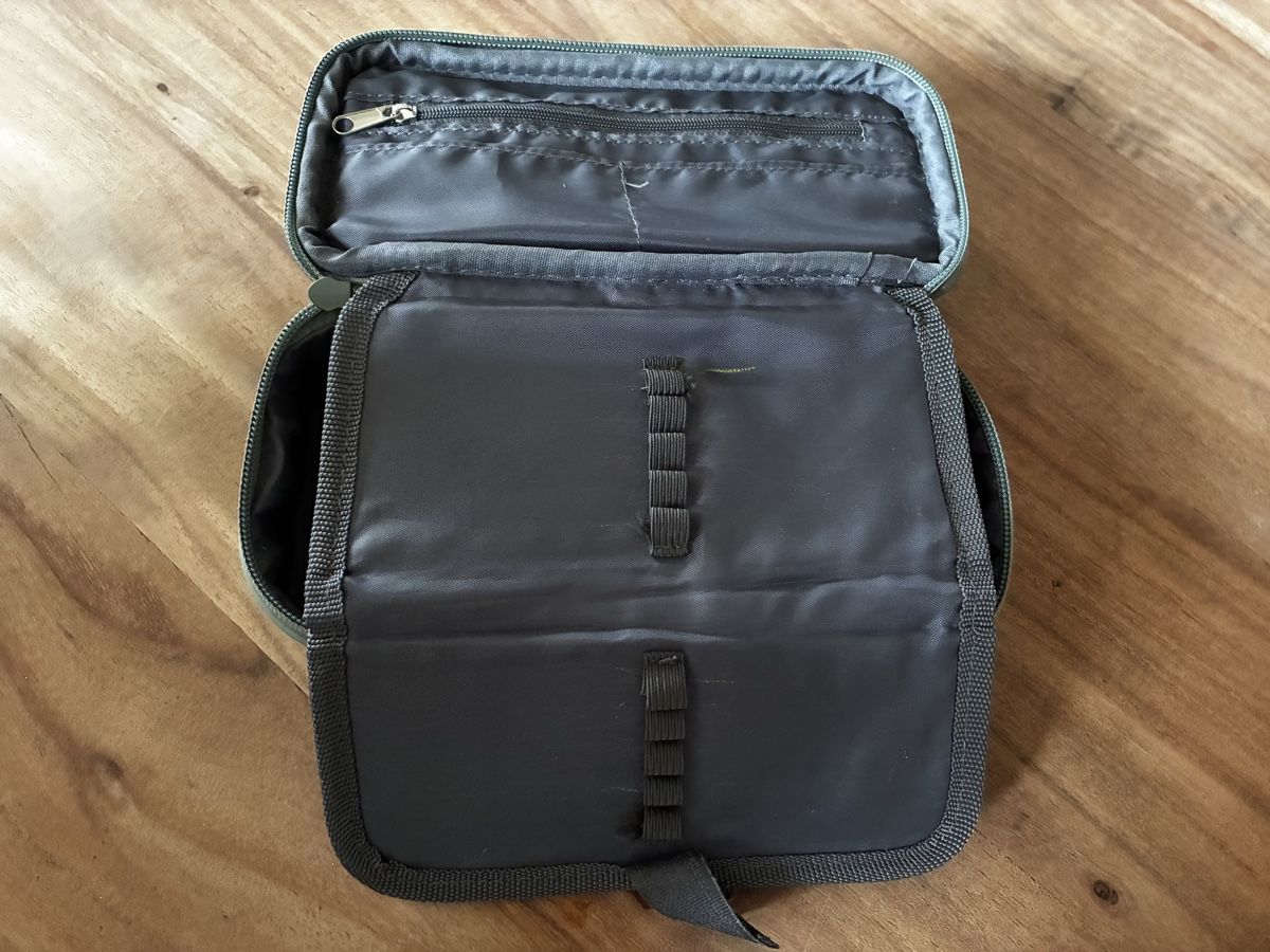 Plumiers: Etui Schlamperbox Walker by Schneiders schilfgrün – D'occasion à Scharans par fil_ngr5 3