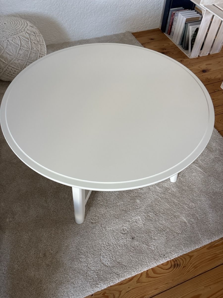 Ikea Tische: Runder weisser Couchtisch  – Neu (gemäss Beschreibung) aus Aarburg von lah_f2sw