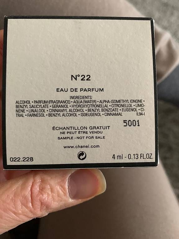 Profumi & Eau de Toilette: Miniature Chanel numero 22  – Usato da Etoy venduto da san_78xt 1