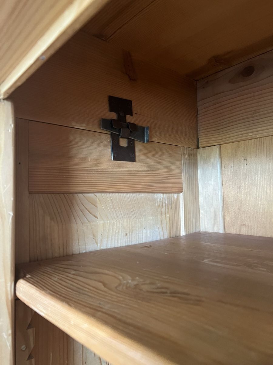 Armoires: Antiker Holzschrank – D'occasion à Kilchberg ZH par Lisavivienne 9