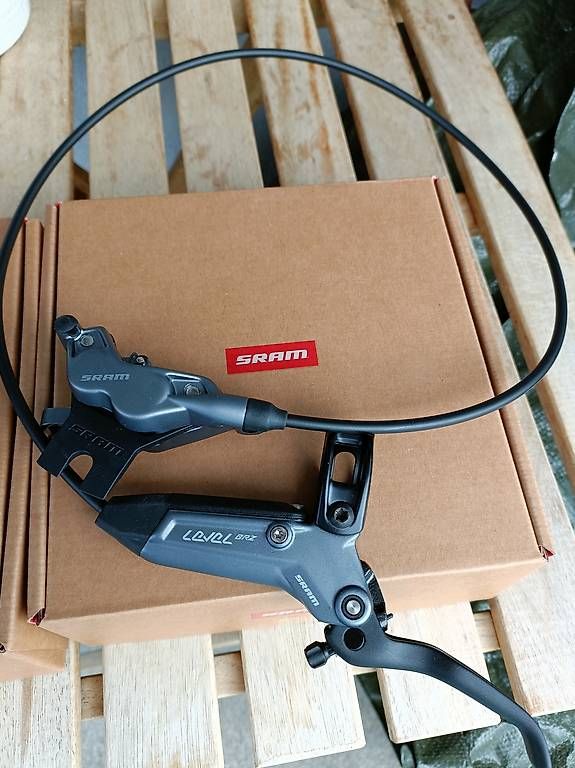 Ersatzteile: Neu Sram Level Bronze 4-Kolben Scheibenbremsen-Set – Gebraucht aus Einsiedeln von Neuhaus_Tobias 1