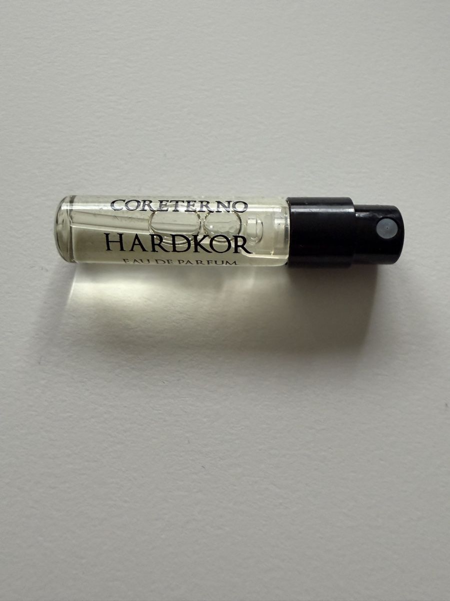 Profumi & Eau de Toilette: Coreterno Hardkor Eau de Parfum 2ml Muster – Nuovo (secondo la descrizione) da Meierskappel venduto da Philium 1