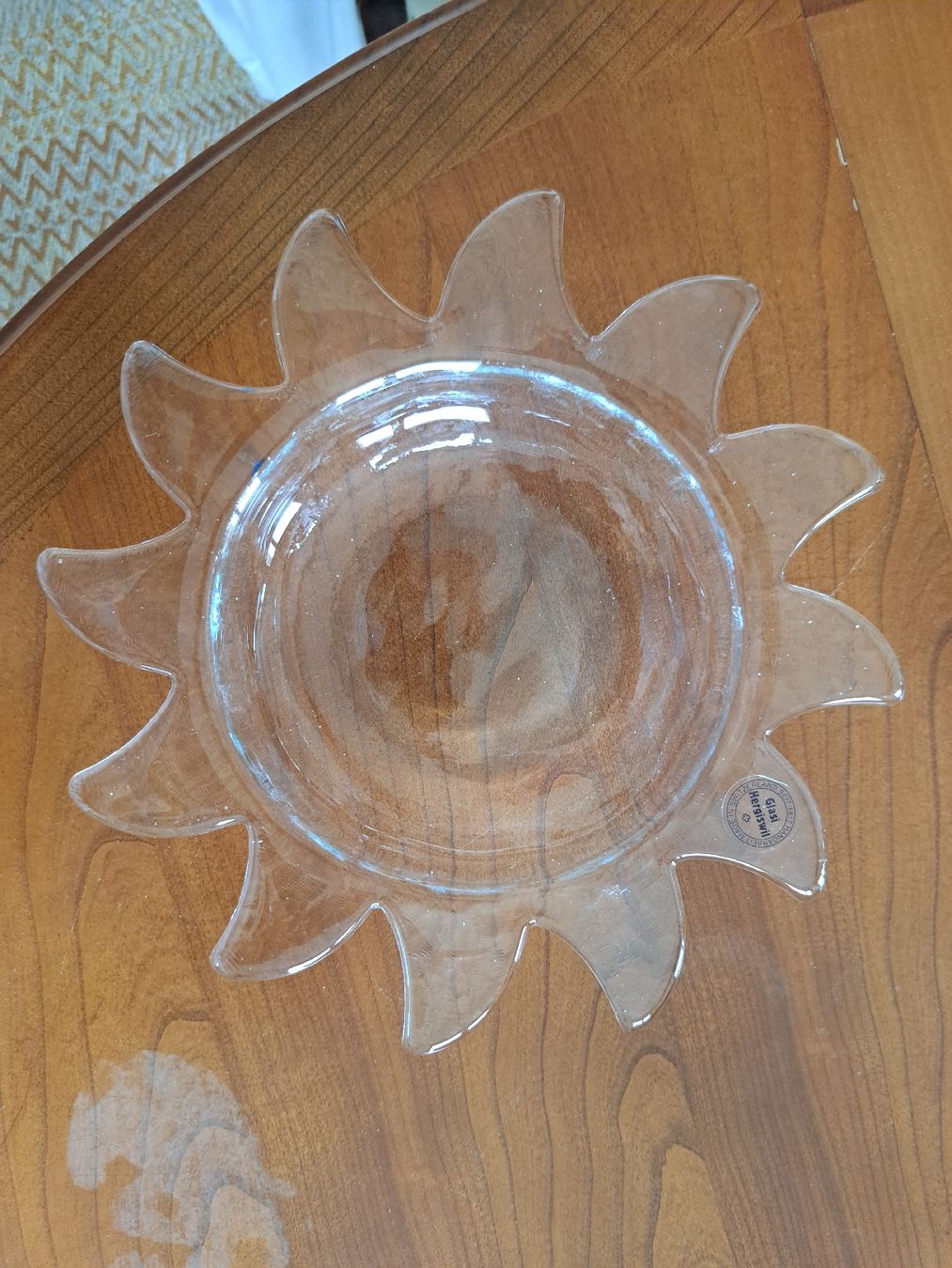 Glasi Hergiswil Piatti di portata: Hergiswil Glasi plat soleil – Usato da Hauterive NE venduto da Motta486