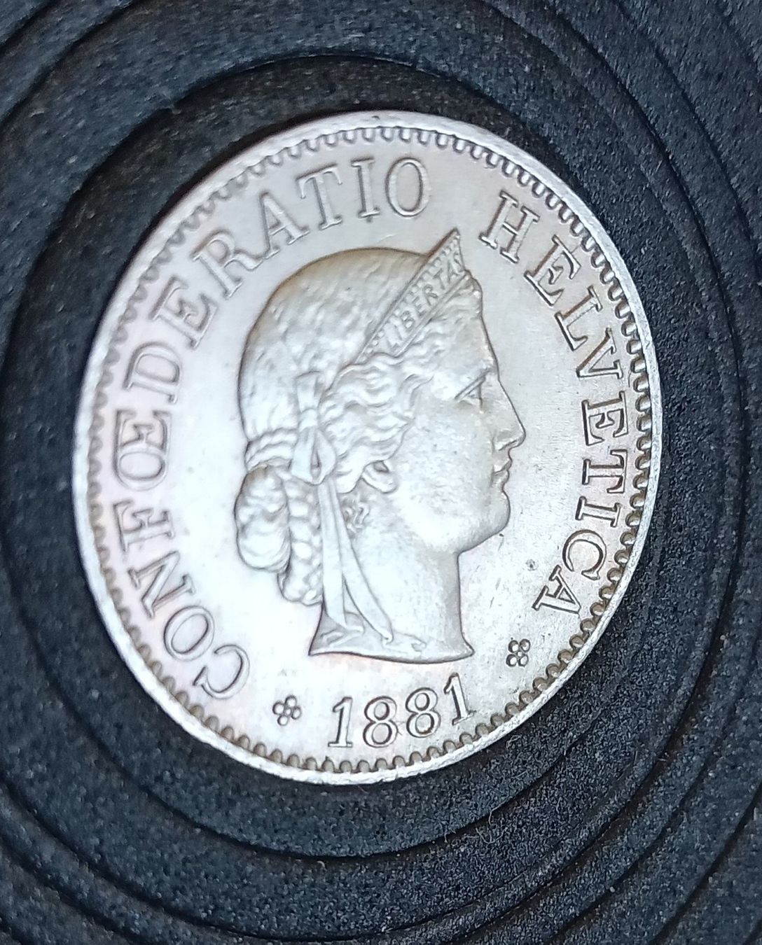 Tutti le monete: **5 RAPPEN 1881B**STGL** PATINE SPIEGELT FARBEN**UNC** – Nuovo e nell'imballaggio originale da LYON FRANCE venduto da Zumbawe 6