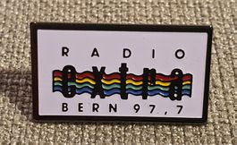 A071 - Pin Radio extra Bern 97.7