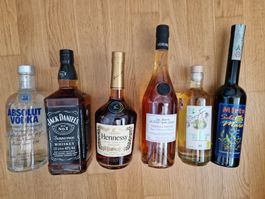 Spirituosen Lot Absolut, Jack Daniel's, Hennessy, Vedrenne