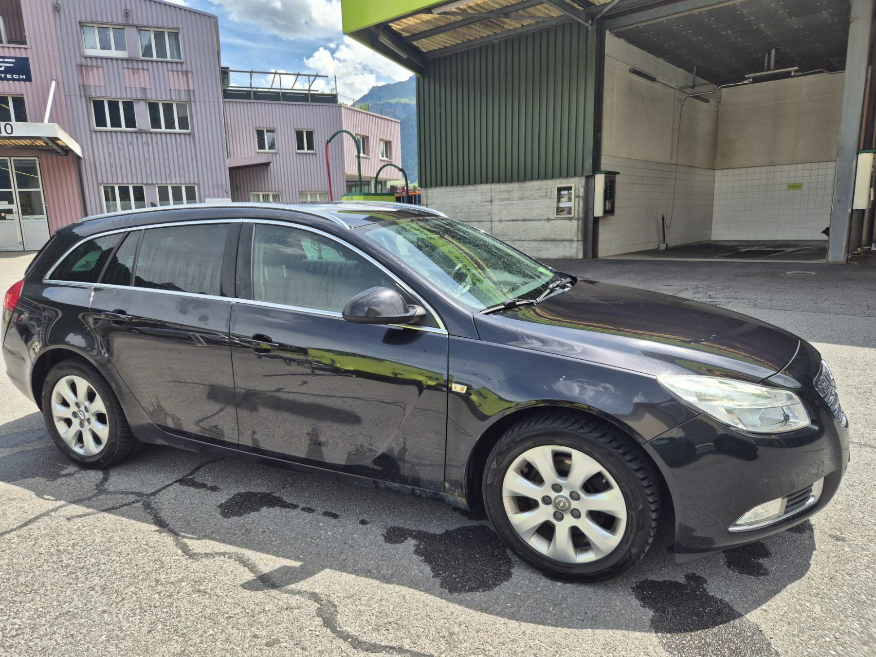 Opel Automobili: Opel Insignia A 20T4x4 – Usato da Flüelen venduto da Mike_b. 1