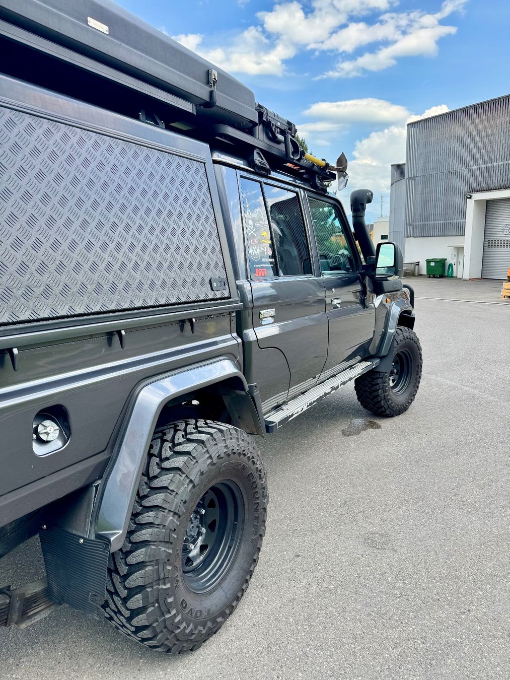 Toyota Autos: Toyota Land Cruiser GRJ79 Dual Cab – Gebraucht aus Jona von san_ztz2 3