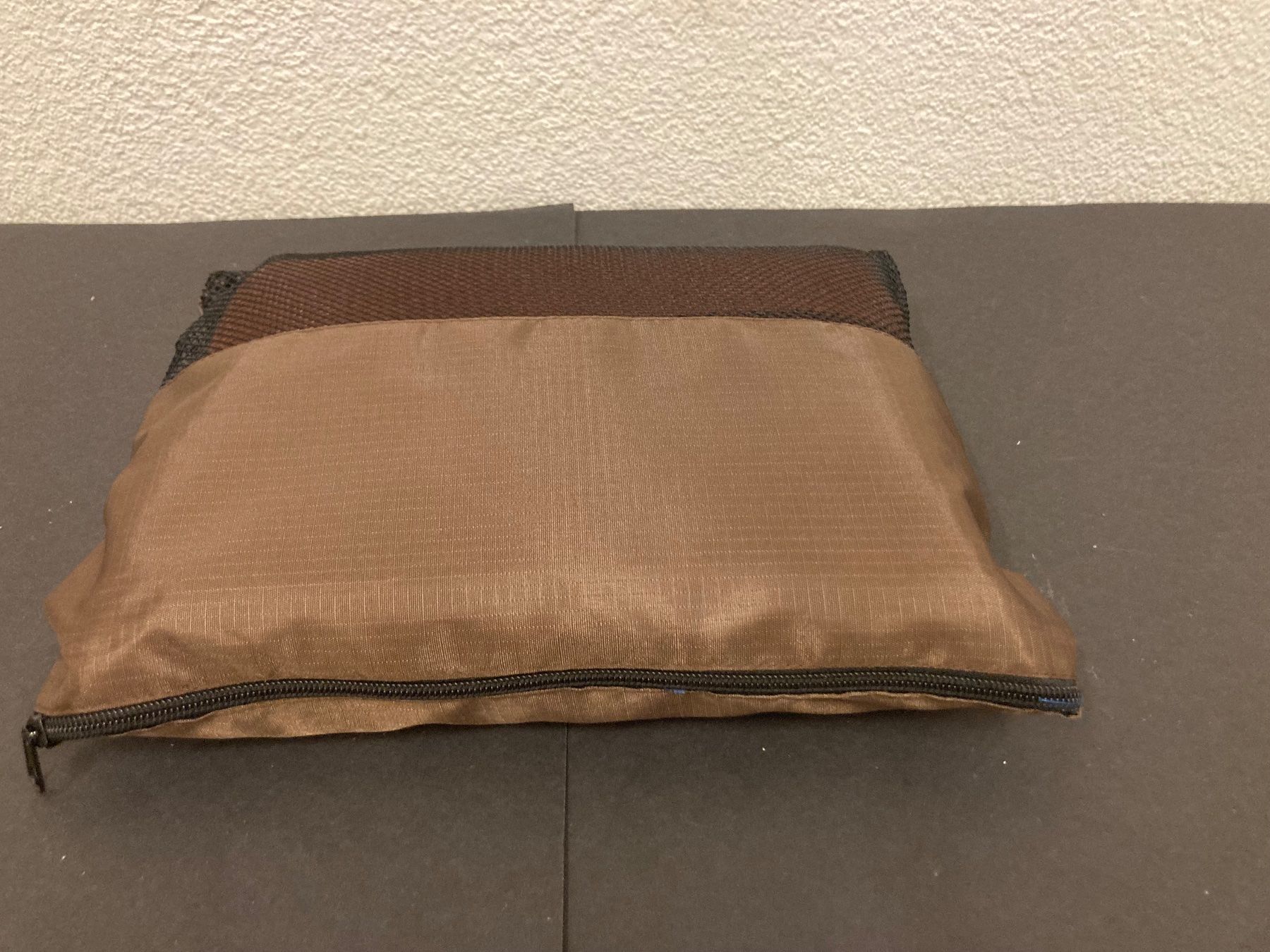 Coperte: Fleecedecke braun, ca. 100 x 160 cm, in Schutzhülle – Nuovo e nell'imballaggio originale da Neuenhof venduto da jorogo 1