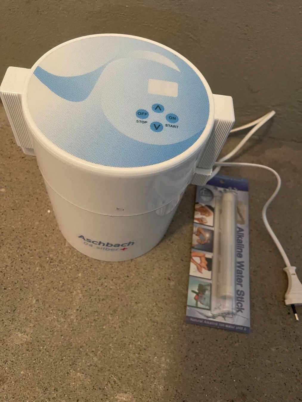 Elettrodomestici da cucina: Wasseraufbereiter Aschbach 04 silber – Usato da Thun venduto da BanjoDan