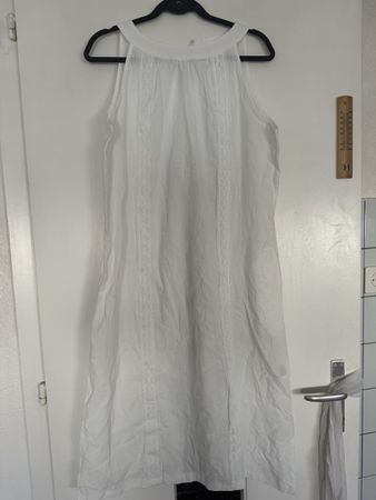 Robe d'été blanche légère, taille L look parfait!