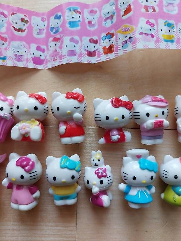 Hello Kitty Statuette: Hello Kitty Figuren – Nuovo (secondo la descrizione) da Flaach venduto da nad_xpb7 1