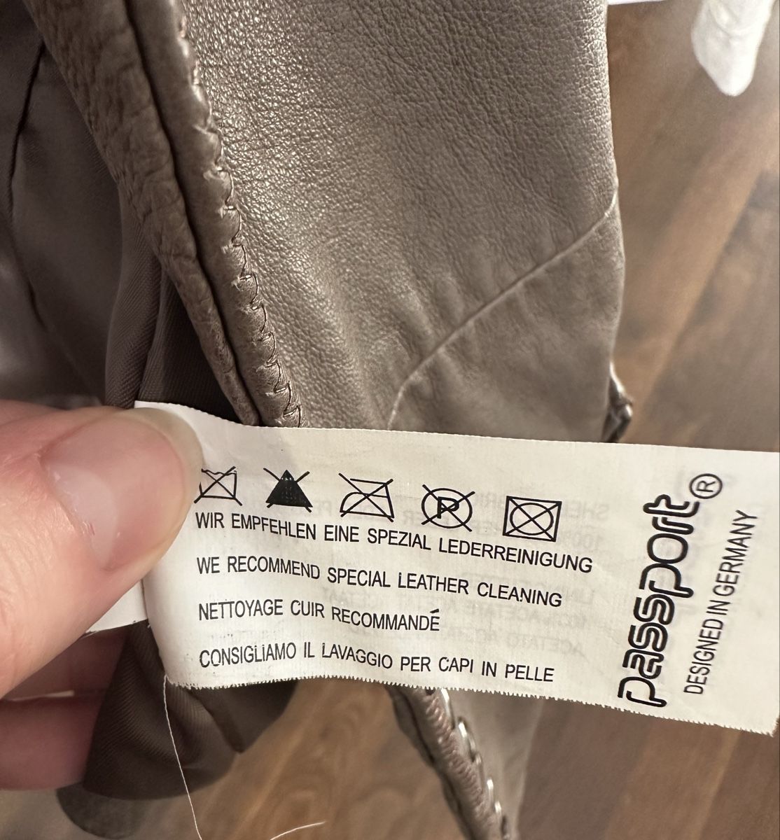 Vestes: Lederjacke von Passport – Neuf (Voir description) à Dübendorf par suv_7dsx 6