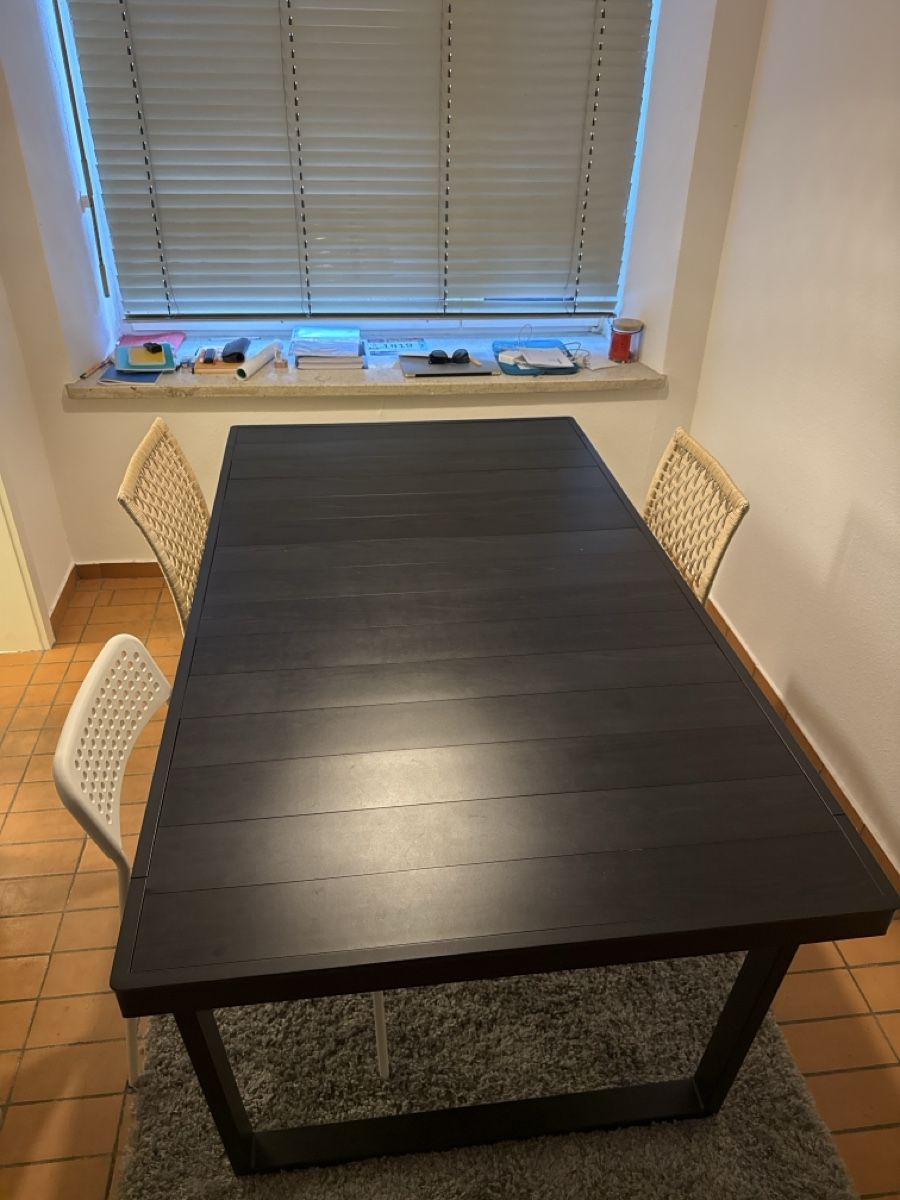 Ikea Tavoli: Dining Table Dark Metal + 4 chairs included – Usato da Zürich venduto da tia_lj5d 1