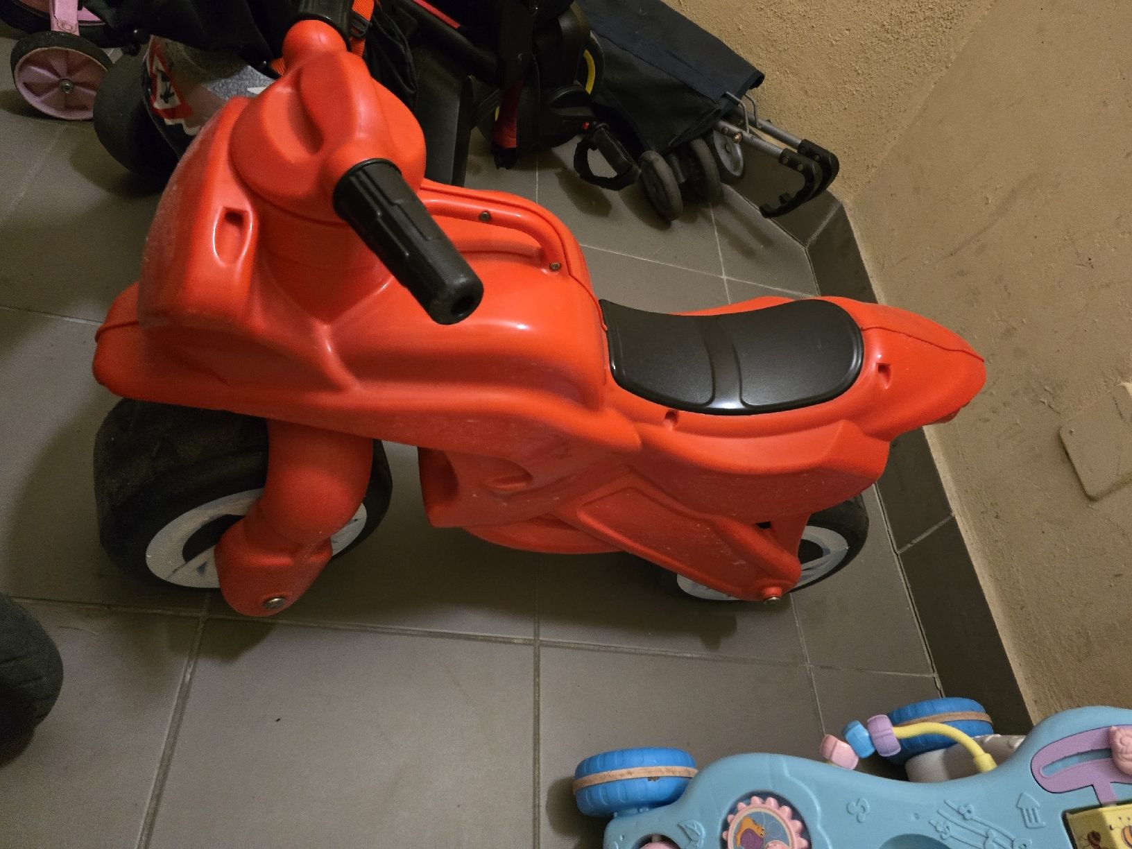 Veicoli per bambini: Ride-on Motorcycle & Baby Walker – Nuovo (secondo la descrizione) da Le Grand-Saconnex venduto da ato_556d 2