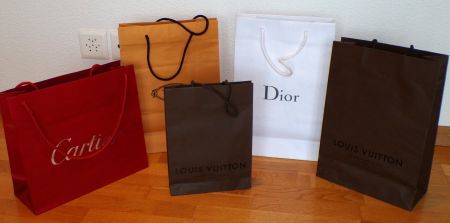 5 Papiertüten 2 Louis Vuitton, Cartier, Dior, T0D'S