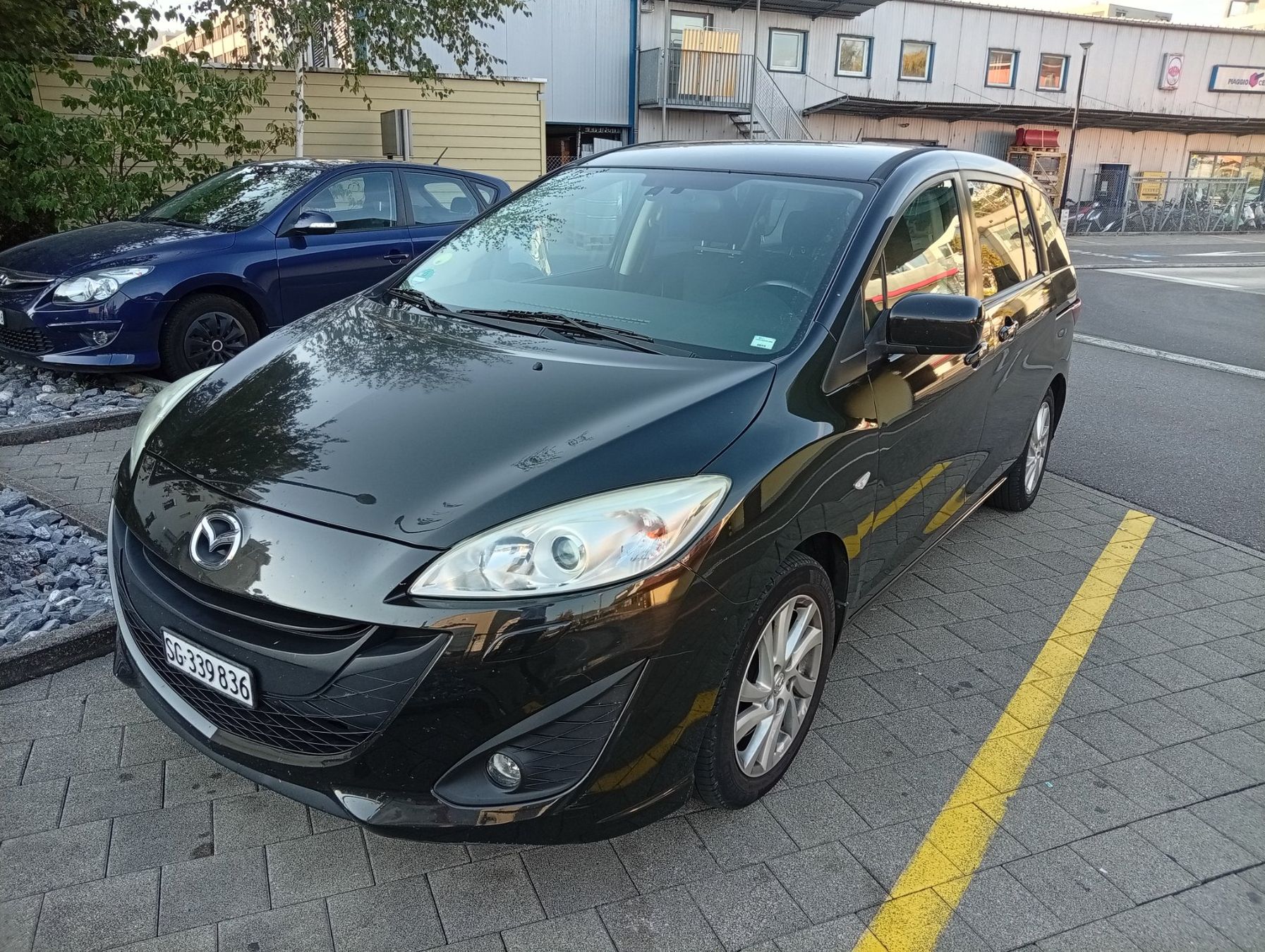 Mazda Automobili: Mazda 5 1.6 diesel 7 platzer – Difettoso da Lichtensteig venduto da ktr_cnm8