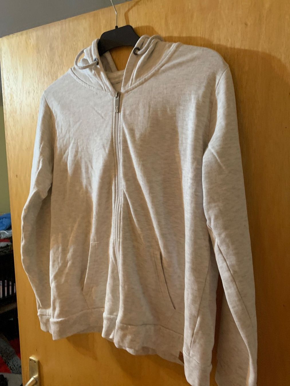 Gilet & Giacche senza maniche: Sweat à capuche gris clair - taille M – Usato da MEYRIN venduto da Gwendo10