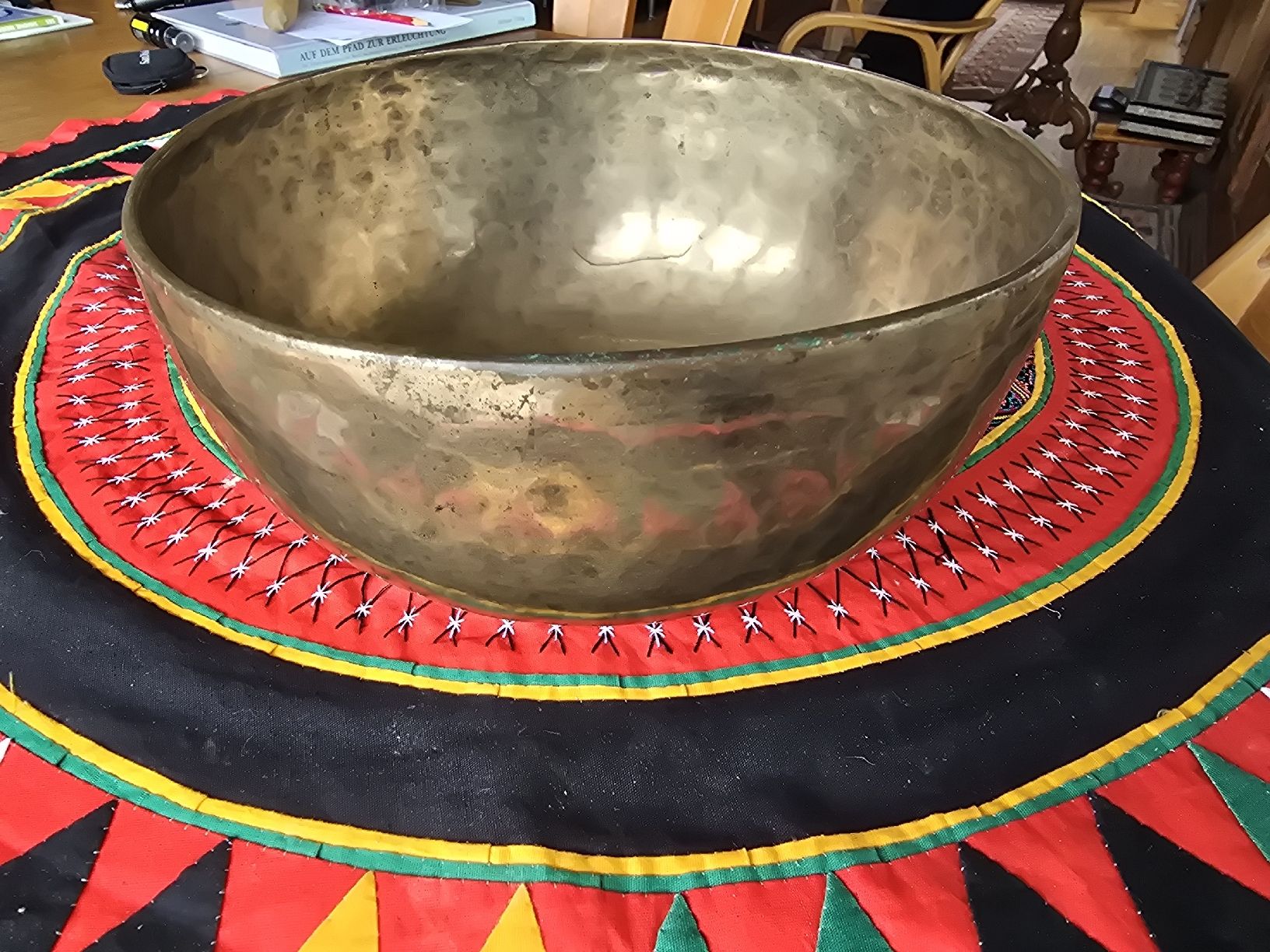 Strumenti musicali: grosse alte Klangschale 25,5 cm , 1766g – Usato da Hedingen venduto da mickway