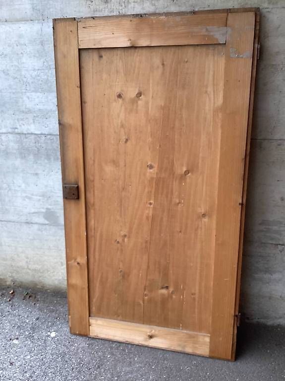 Armadi: Ancienne porte d armoire en sapin  – Usato da Corsier sur vevey venduto da Hitu 2