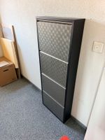 Schuhschrank aus Metal