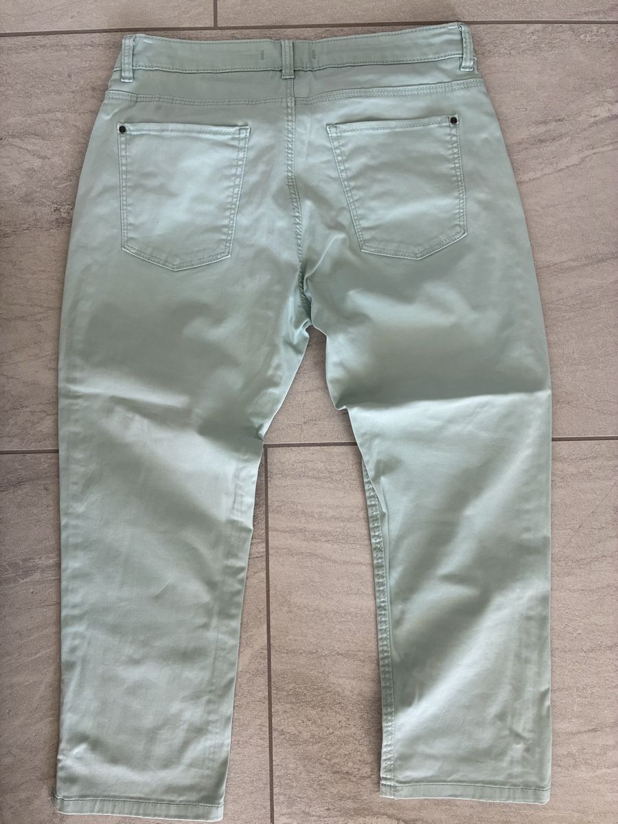 Esprit Pantalons: Esprit Caprihose Gr.38 – D'occasion à Siebnen par rapunzel17 1
