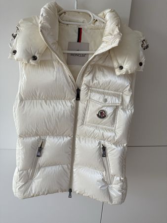 Moncler Daunen Jacke ärmellos, Größe 36