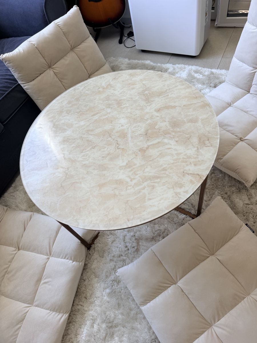 Tavoli: Westwing Round Coffee Table Marble Look Metal Legs – Nuovo (secondo la descrizione) da Zürich venduto da Kai_yt2y 2