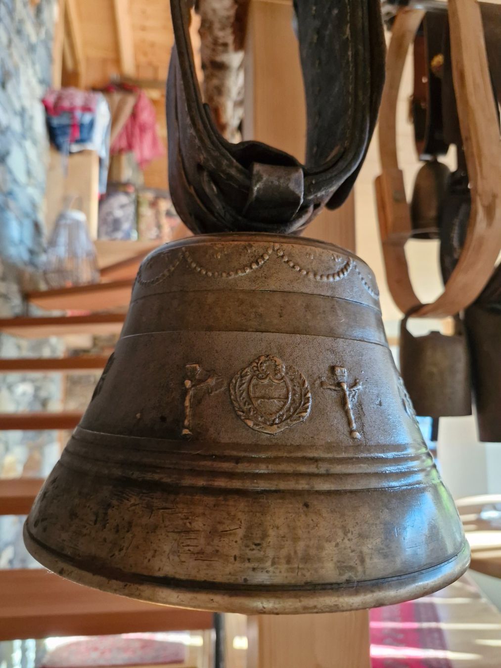 Glocken & Treicheln: Glocke Treichel – Gebraucht aus Guarda von rue_bpd7 1
