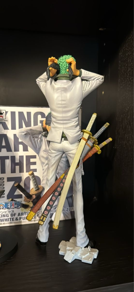 Statuette: Figurine one piece Zoro – Nuovo (secondo la descrizione) da Montmollin venduto da gae_7ynd 1