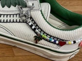 Vans Scarpe da donna: Vans Sneaker Gr.38 1/2 Special Edition (w) – Usato da St. Gallen venduto da heartbug