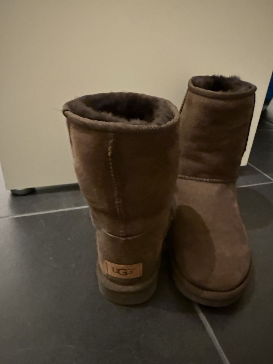 Scarpe da donna: Original UGG Boots, braun, Grösse 37 - Winterstiefel – Usato da Thalwil venduto da Vancud90