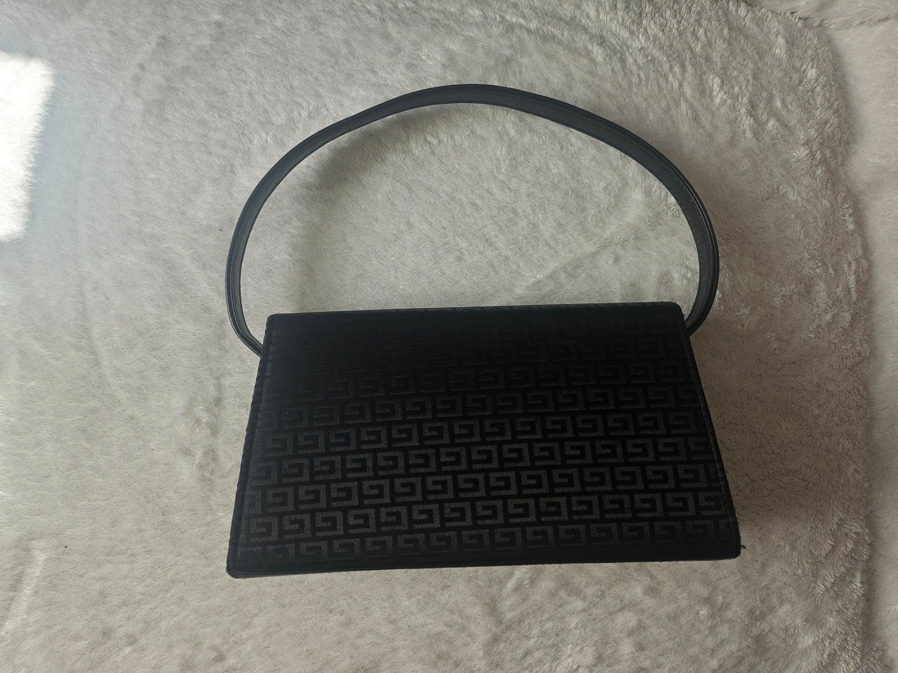 Borse da donna: Schwarze Handtasche Vintage – Usato da Bettlach venduto da Anschyellie 3