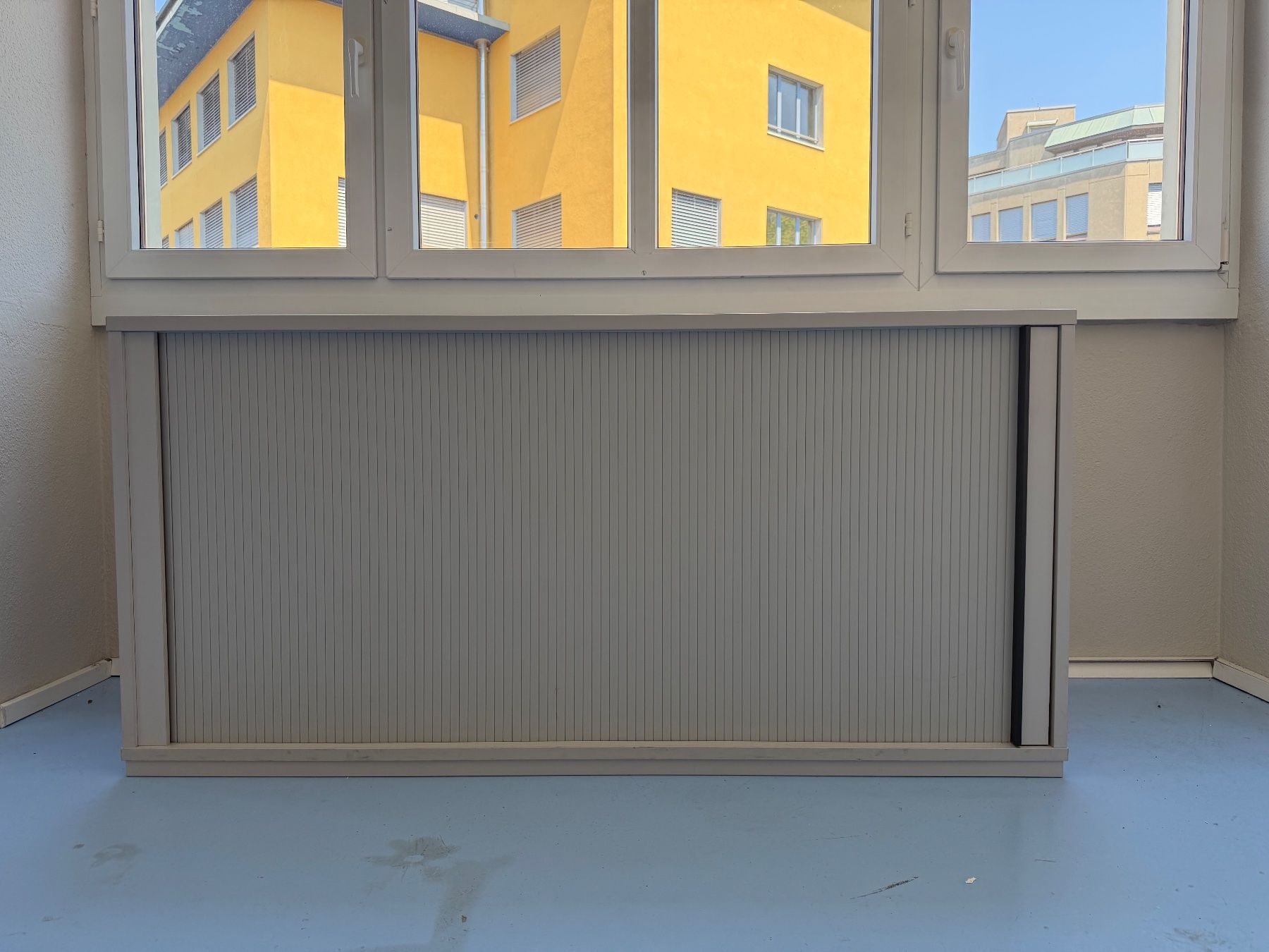 Schränke: Rollladenschrank – Gebraucht aus Zürich von mar_hs6l