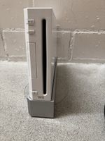 Nintendo Wii Konsole mit Zubehör und Controllern