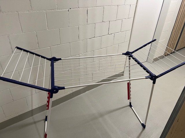 Leifheit Stenditoi: Leifheit Wäscheständer: Pegasus 180 Solid Maxx / wie neu – Nuovo (secondo la descrizione) da Niederweningen venduto da zw4_s78j 1