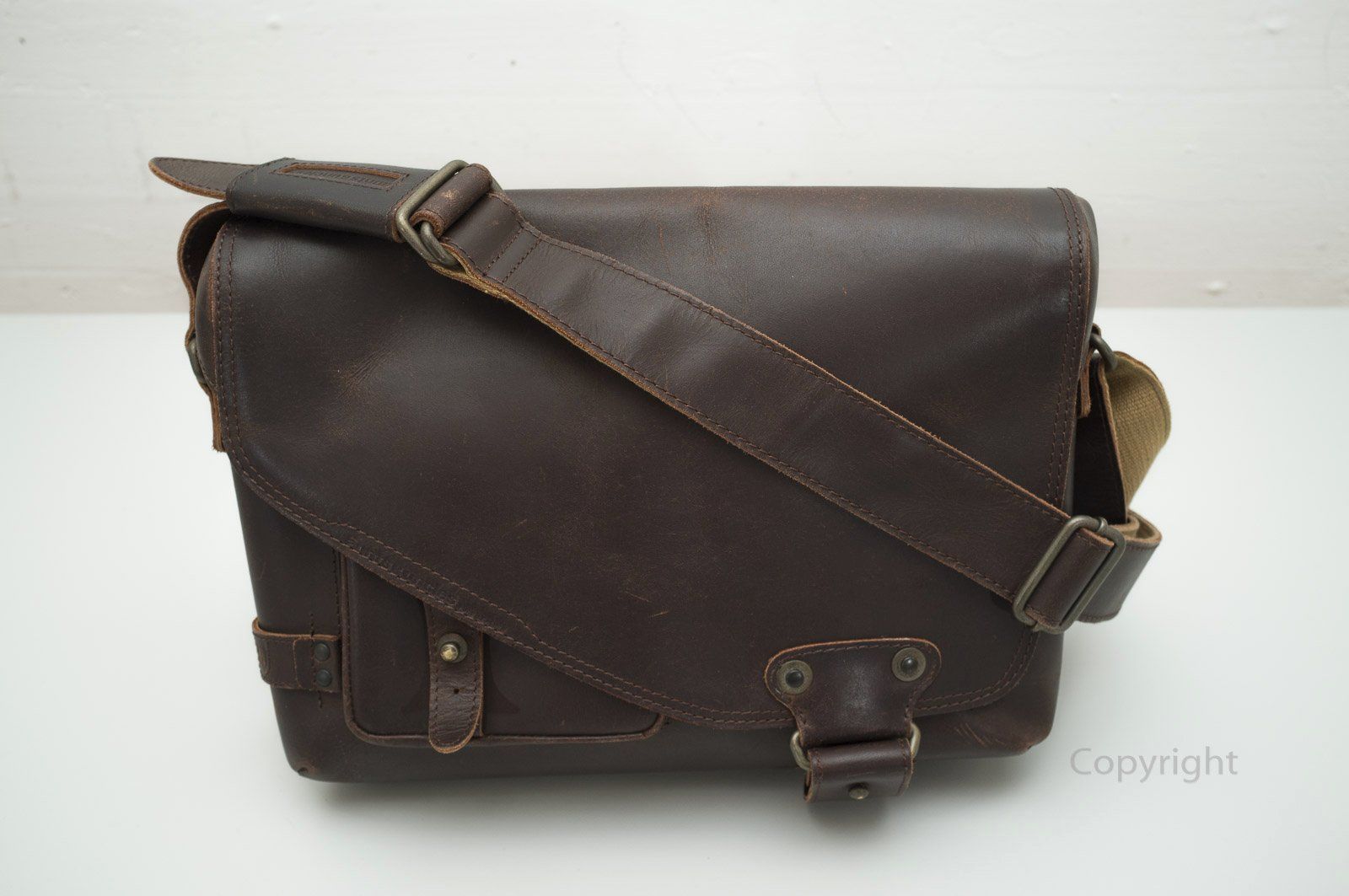 Aunts & Uncles Taschen: Aunts & Uncles Büffelledertasche braun – Gebraucht aus Gland von YA414AX