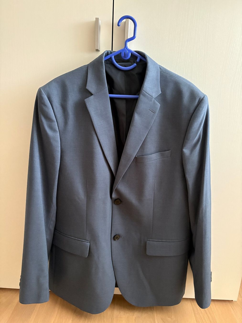 Costumes: H&M Blazer farbe Petrol Grösse 54 – Neuf (Voir description) à Dornach par Hofleur 1