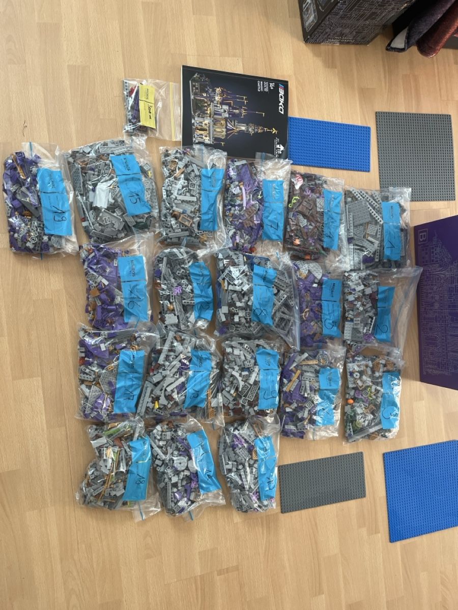 Baukästen: Baka Bausteine Magic Castle 8500 Teile geöffnet – Gebraucht aus Domat/Ems von anomis86 4