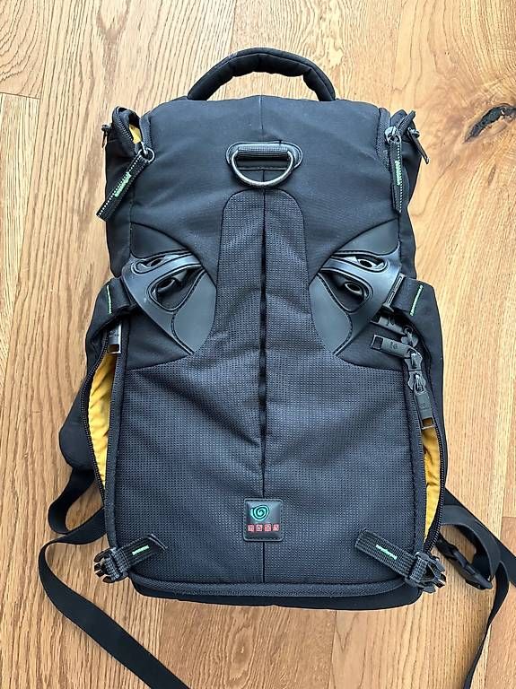 Zaini: Kata 123-GO-20 Kamera Rucksack – Usato da Flims Dorf venduto da jol_7fq8