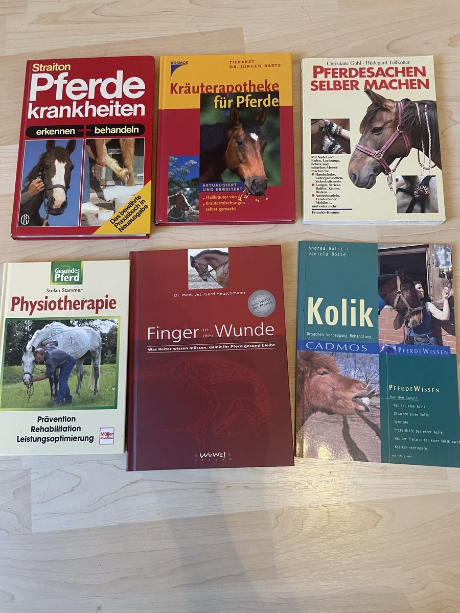 Bücher: Lot Pferdebücher – Gebraucht aus Mönthal von Akirebi66