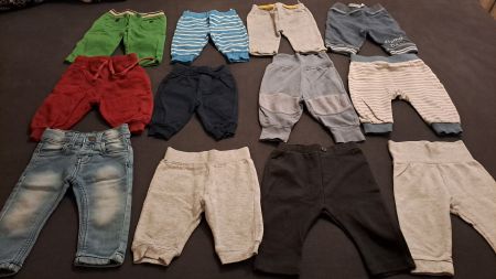Hosen Gr.62/68 Kleiderpaket