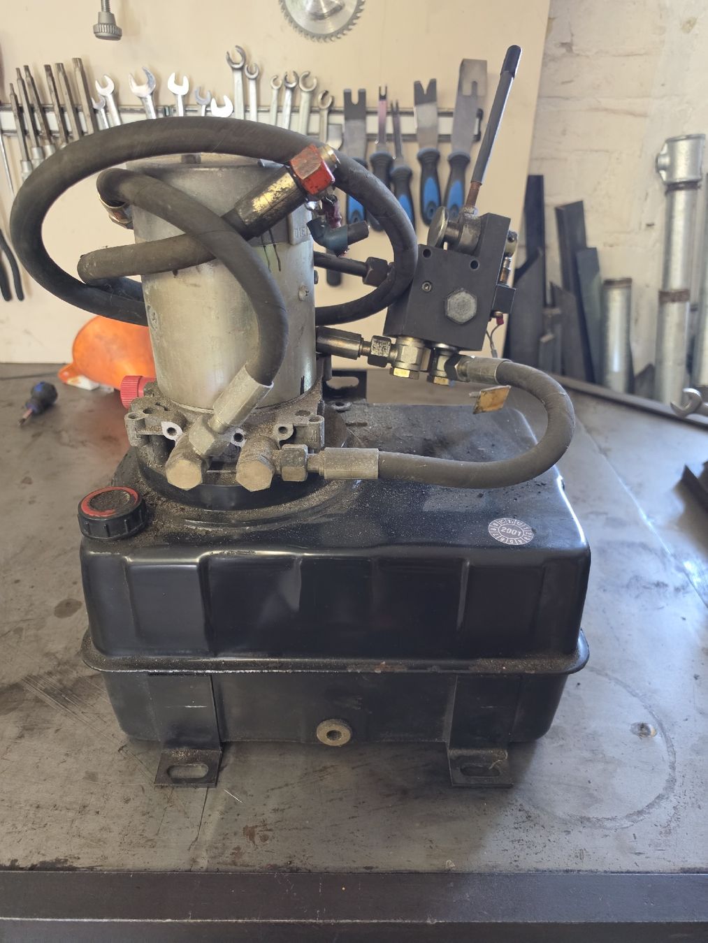 Gabelstapler & Hubwagen: Hydraulik Aggregat 24v vom Stapler  – Gebraucht aus Dürrenroth von ben_h8rx